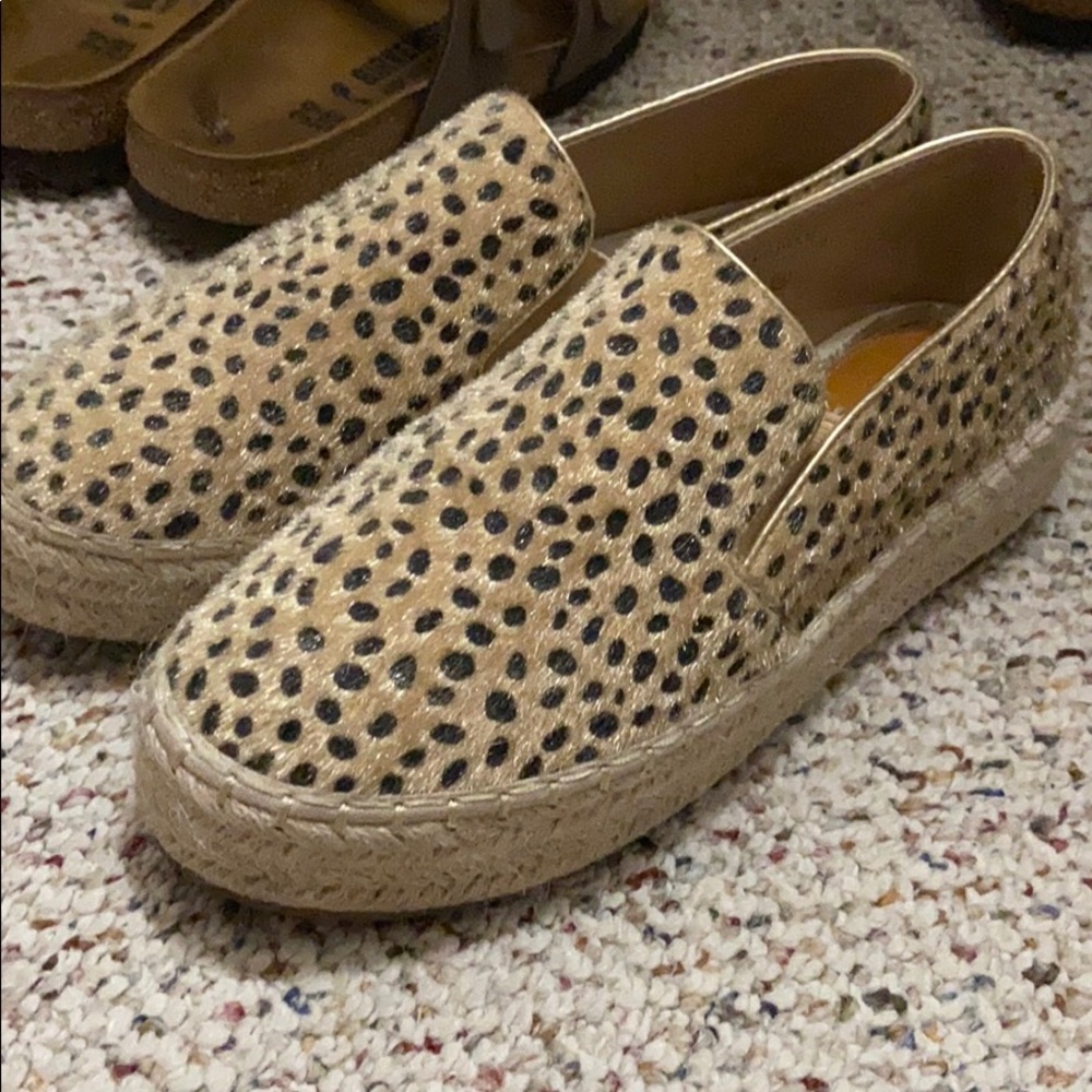 Platform cheetah shoes